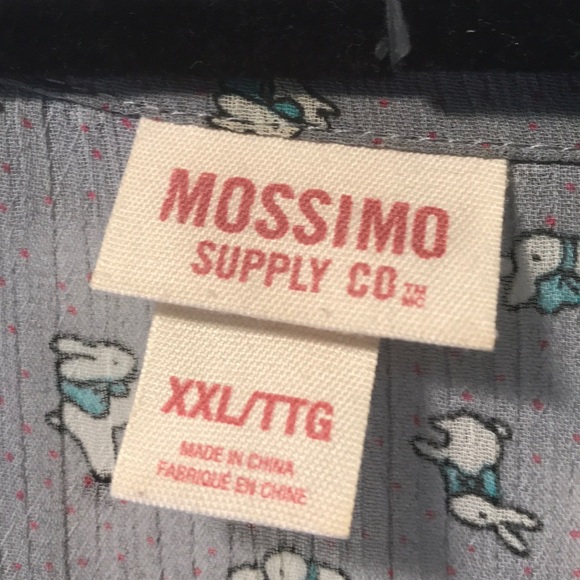 Woman’s gray top w/ bunnies size XXL by Mossimo - Picture 2 of 8